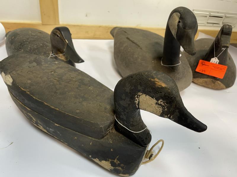 4 OVERSIZED DECOYS 1 DUCK, 3