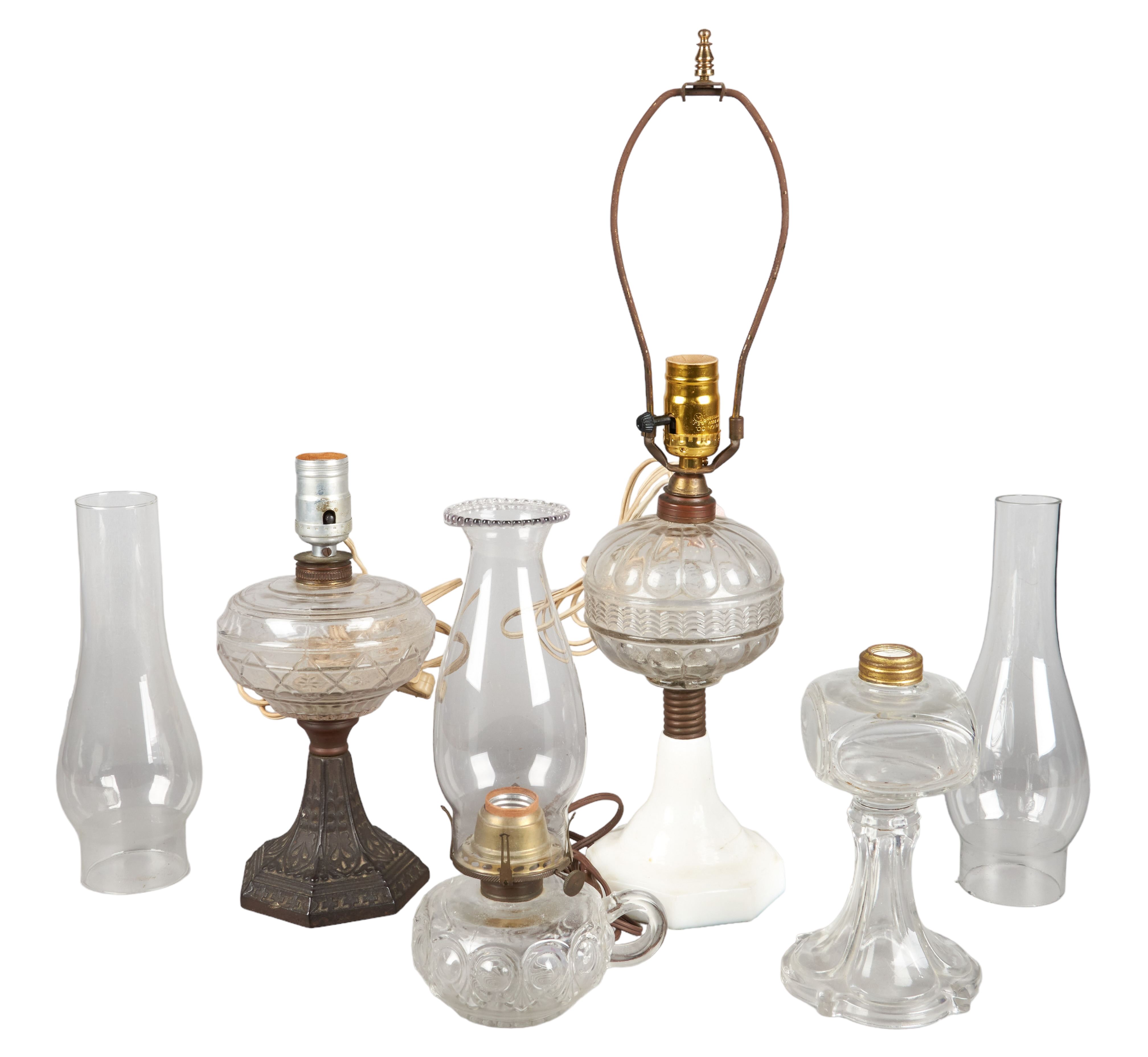 (4) Pattern glass oil lamps,