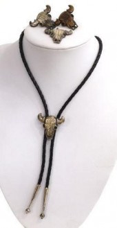 (4) PATTY FAWN BISON SKULL MIX