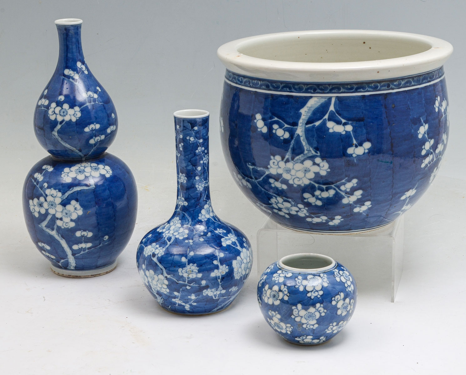 4 PC. 19TH C. CHINESE BLUE &