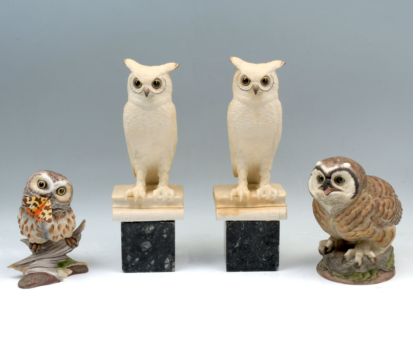 4 PC BOEHM OWLS WITH 2 PEDESTALS: