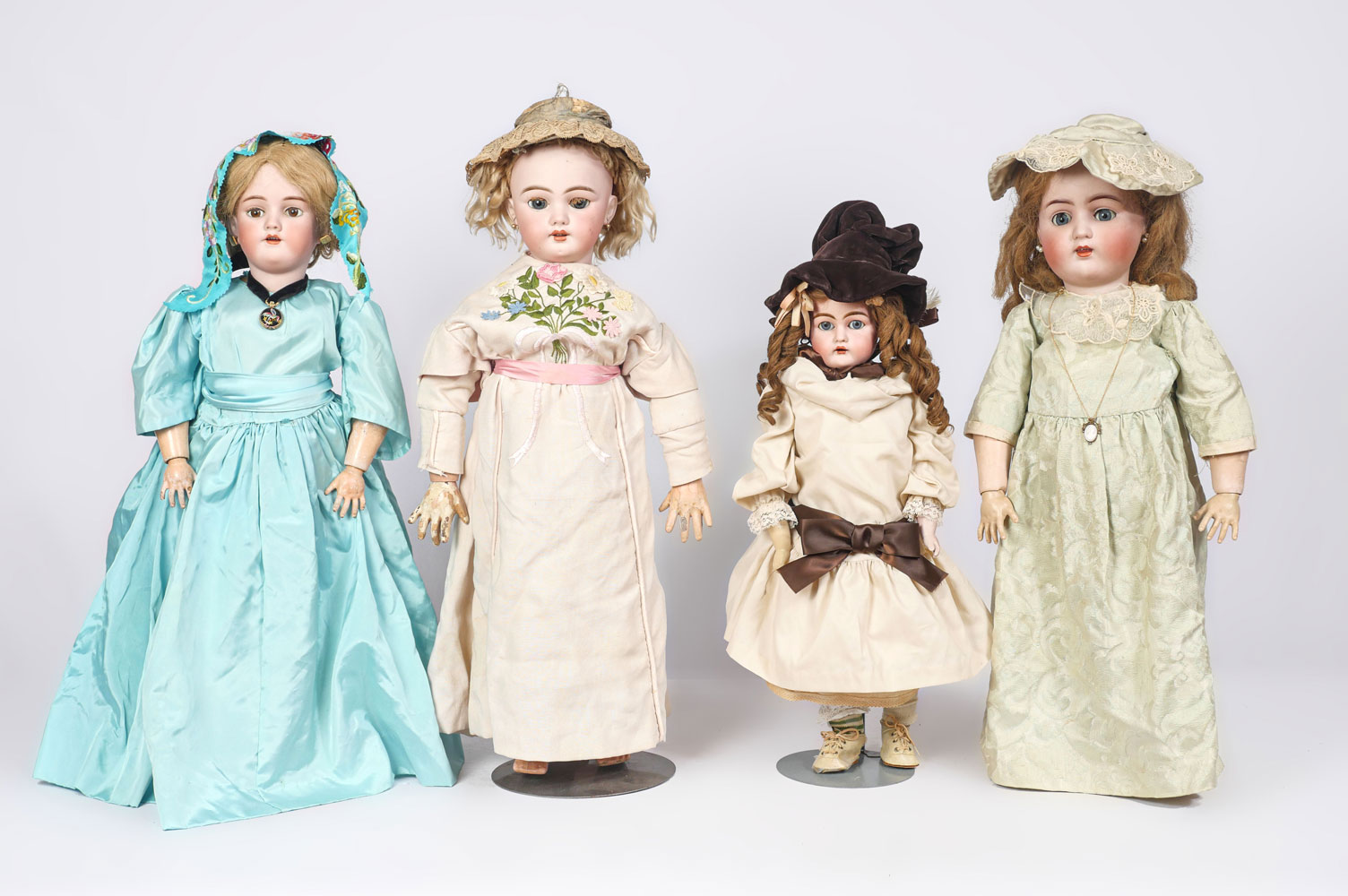 4 PC. EUROPEAN BISQUE HEAD DOLL