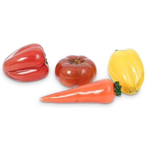 (4 PC) GROUP OF ART GLASS