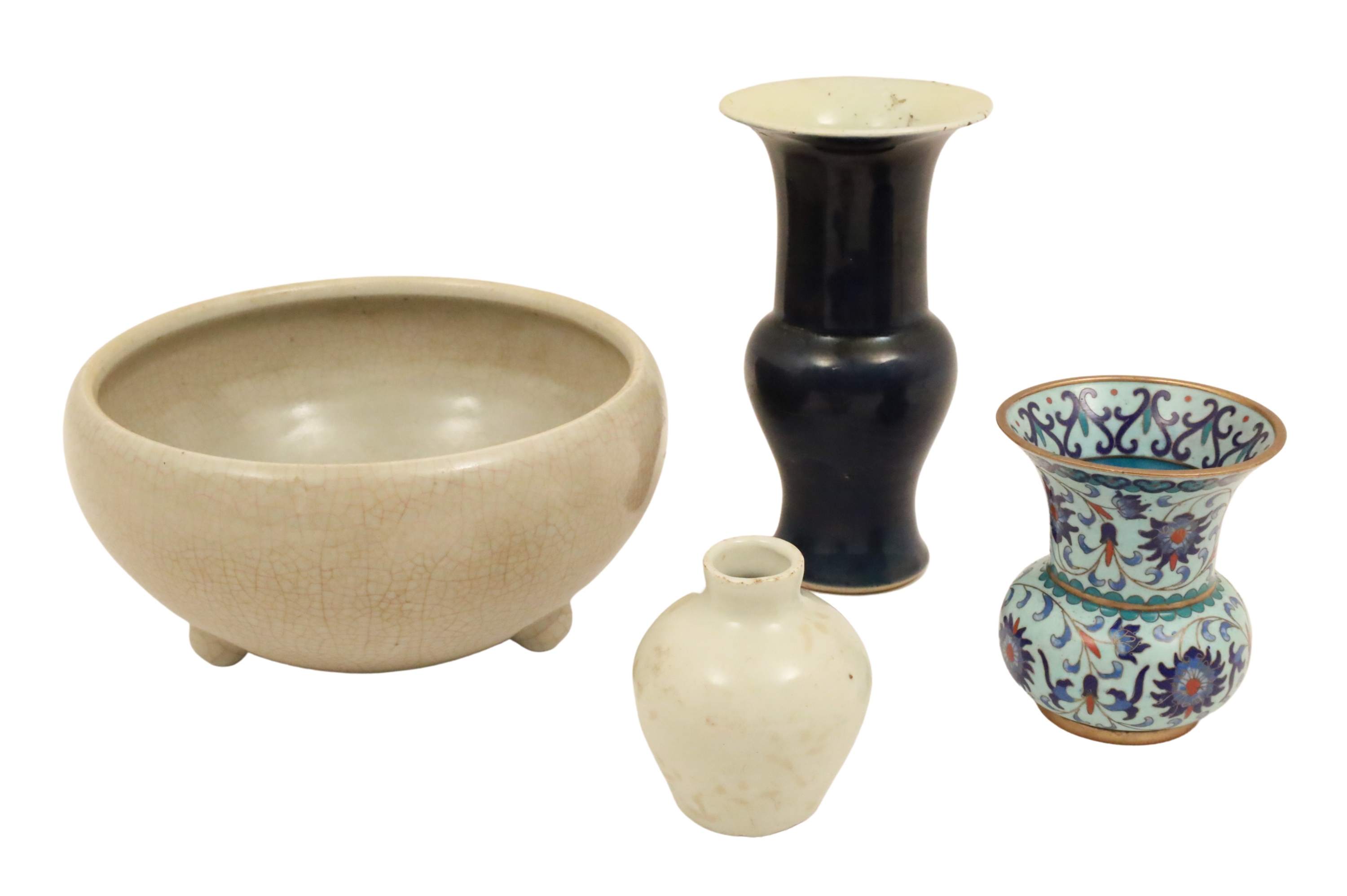 4 PC OF CHINESE PORCELAIN AND