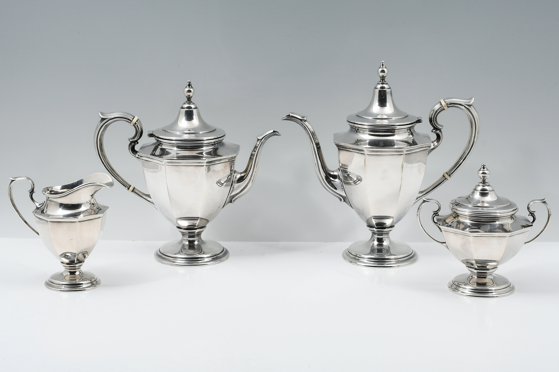 4 PC. REED BARTON ''COLONIAL