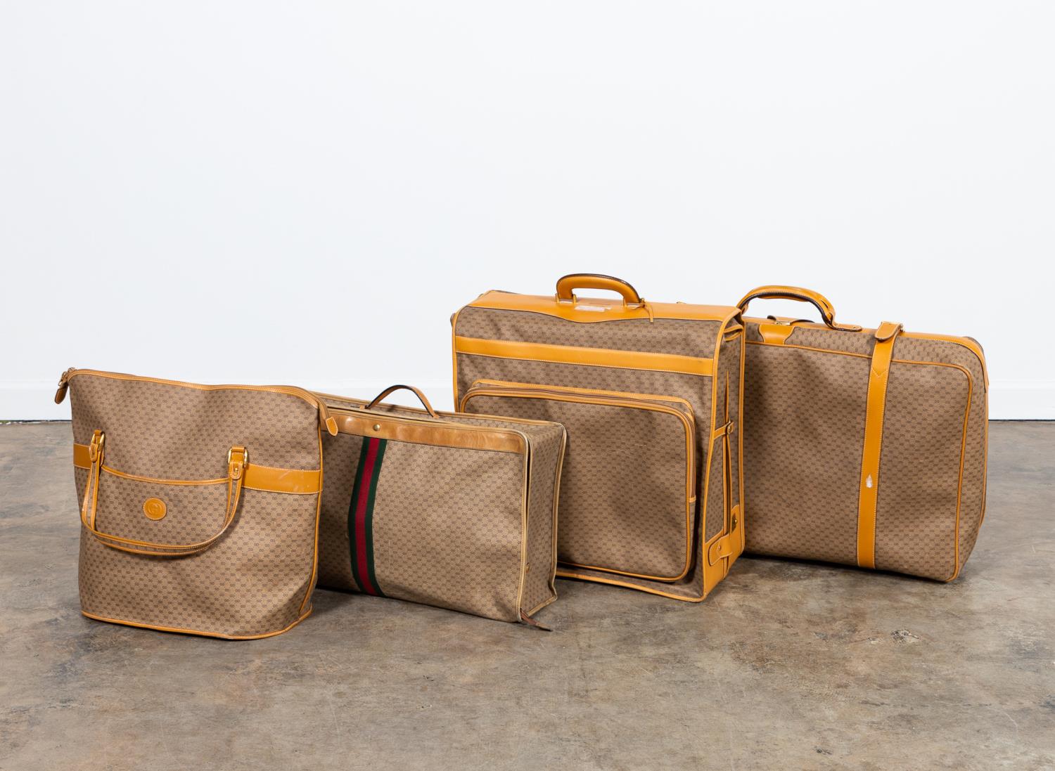 4 PC VINTAGE GUCCI MONOGRAM LUGGAGE
