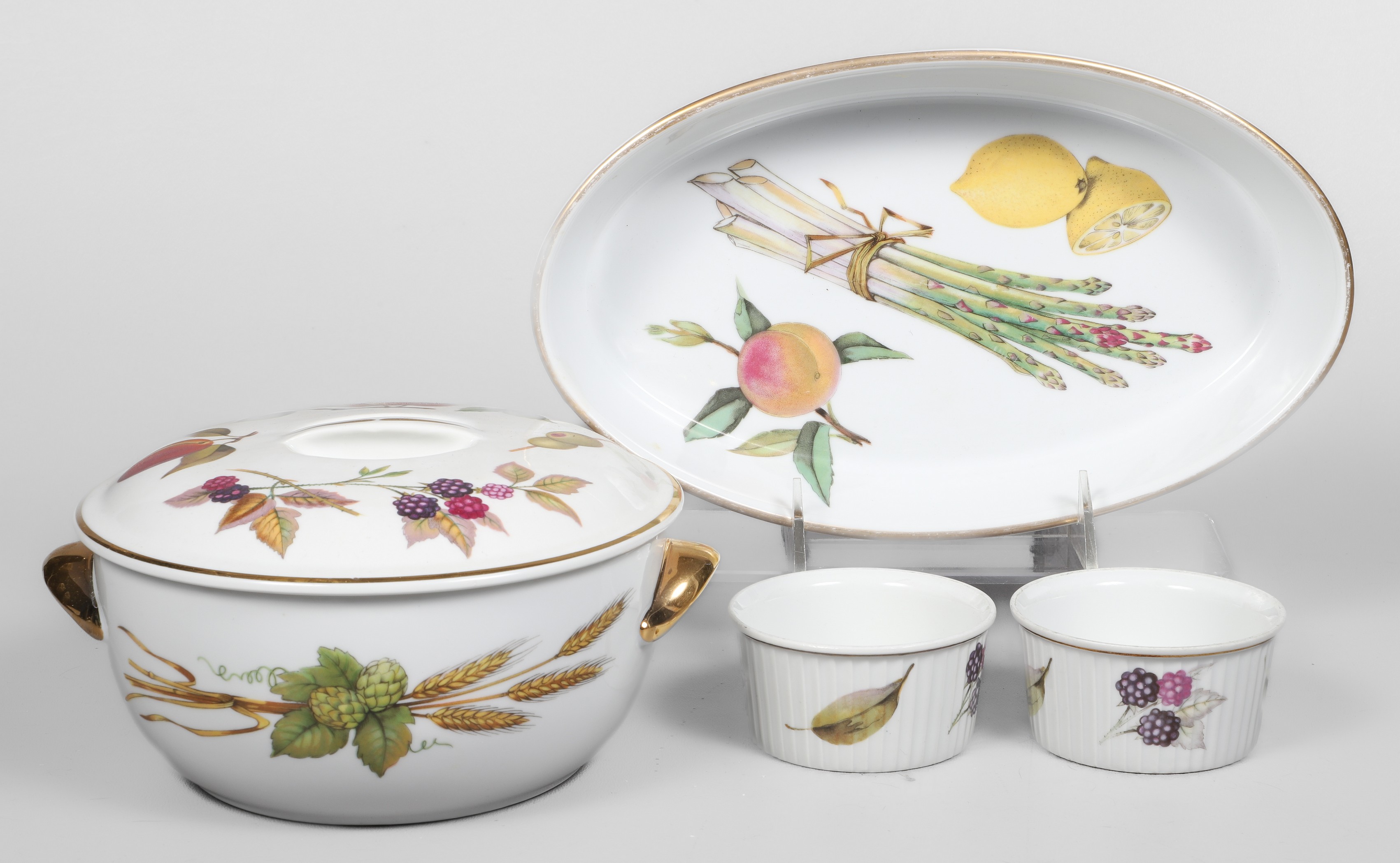(4) Pcs Royal Worcester bakeware,