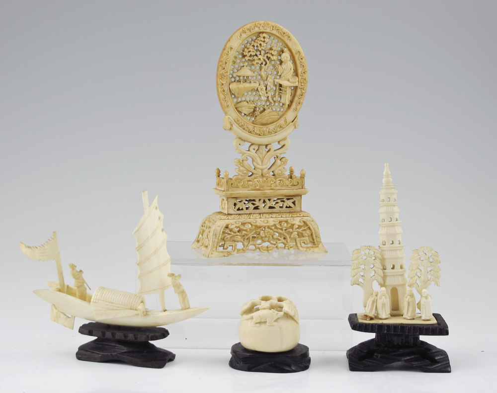 4 PIECE COLLECTION OF CARVED IVORY: