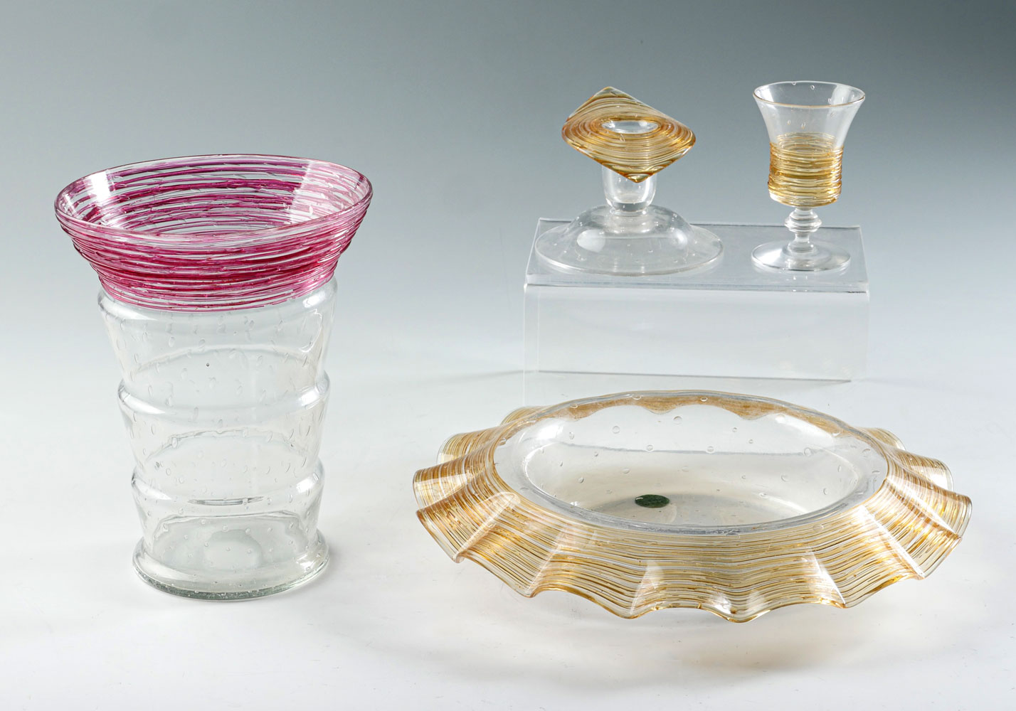 4 PIECE DURAND THREADED ART GLASS