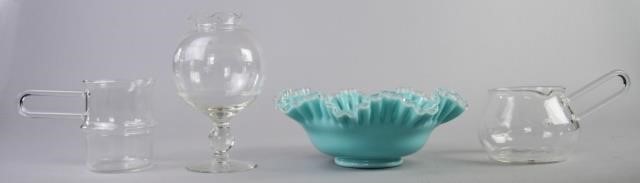 4 PIECE GLASS LOTBlue ruffled glass