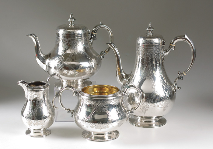 4 PIECE SET LONDON VICTORIAN