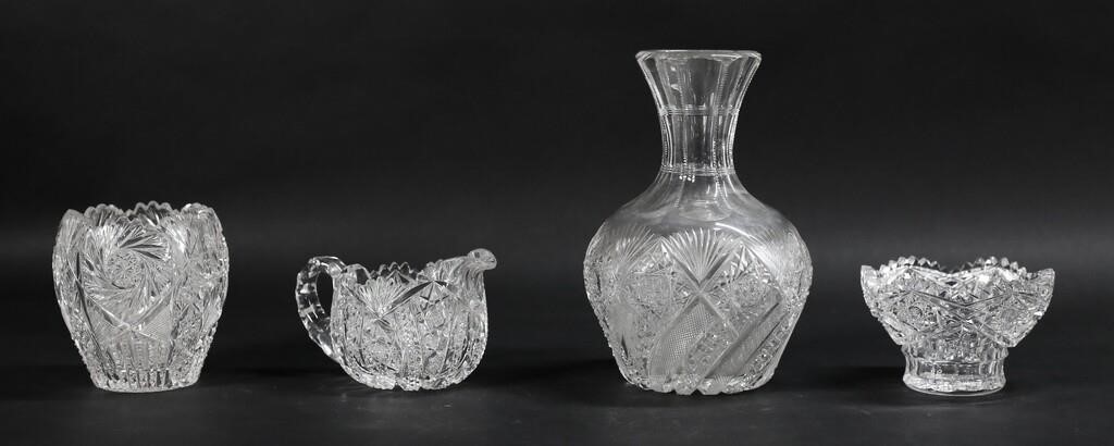 4 PIECES CUT GLASS4 pieces cut