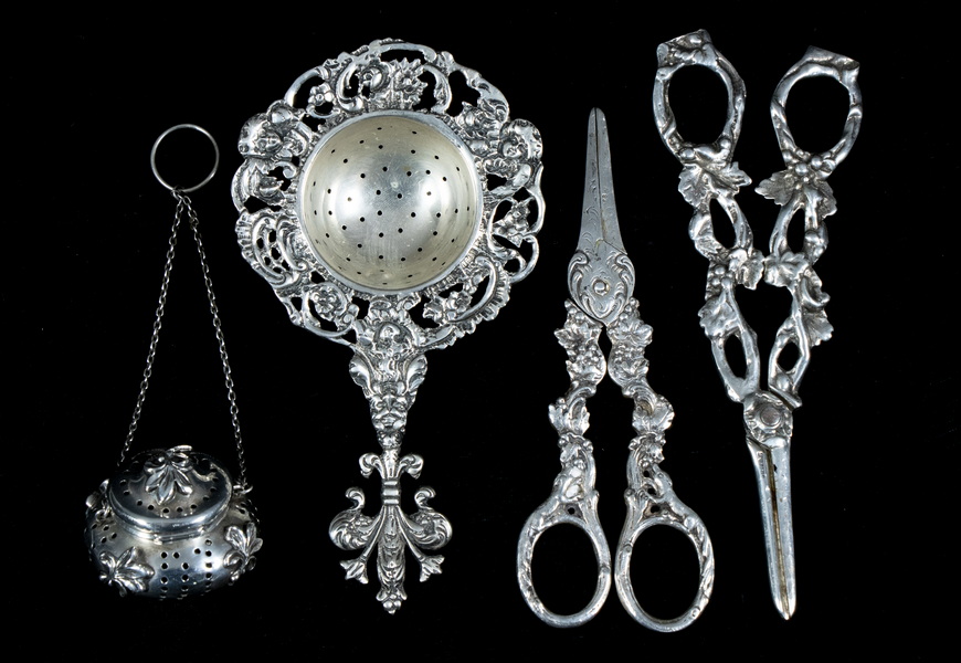 (4) SILVER ACCESSORIES Group of (4)