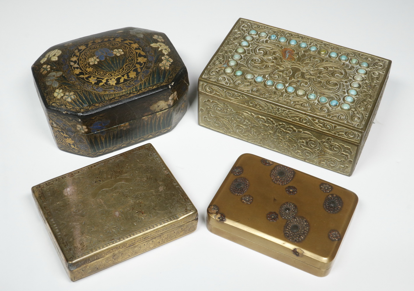 (4) SMALL BOXES Group of (4)
