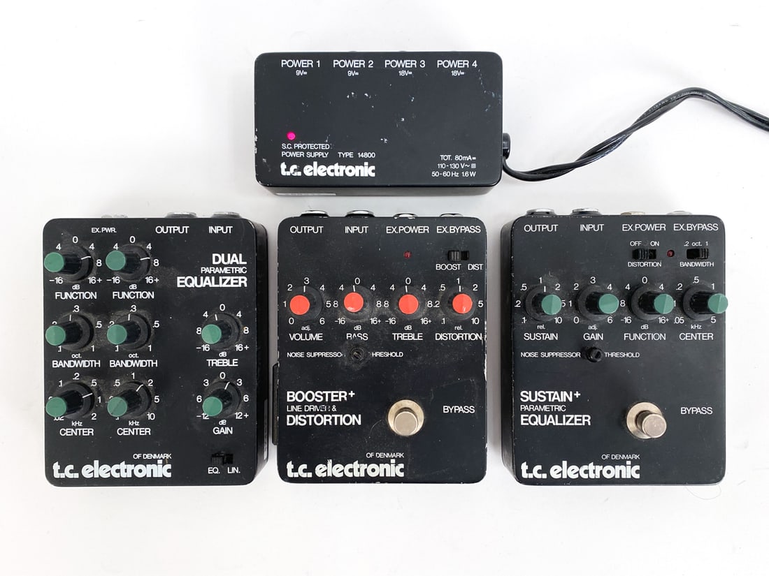 (4) T.C. ELECTRONIC EFFECTS
