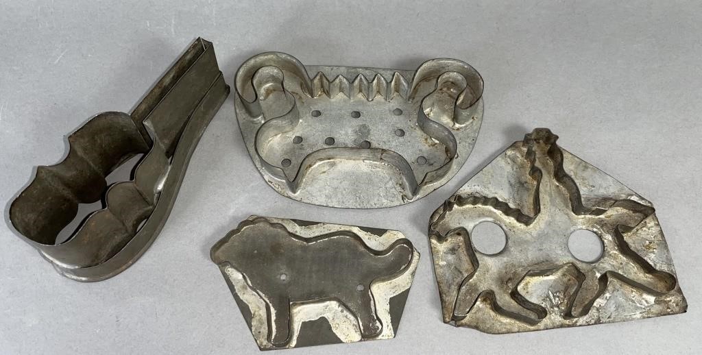 4 TIN FIGURAL COOKIE CUTTERS CA.