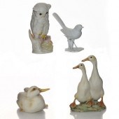 4 VINTAGE PORCELAIN BIRD FIGUR