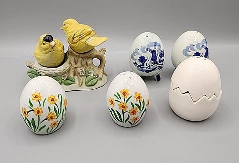 4 Vintage Salt & Pepper