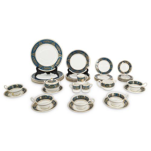 (40 PC) WEDGWOOD DINNER