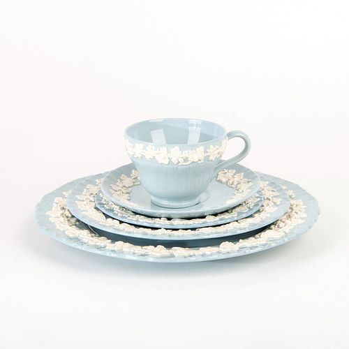 40 PC WEDGWOOD QUEENSWARE BLUE