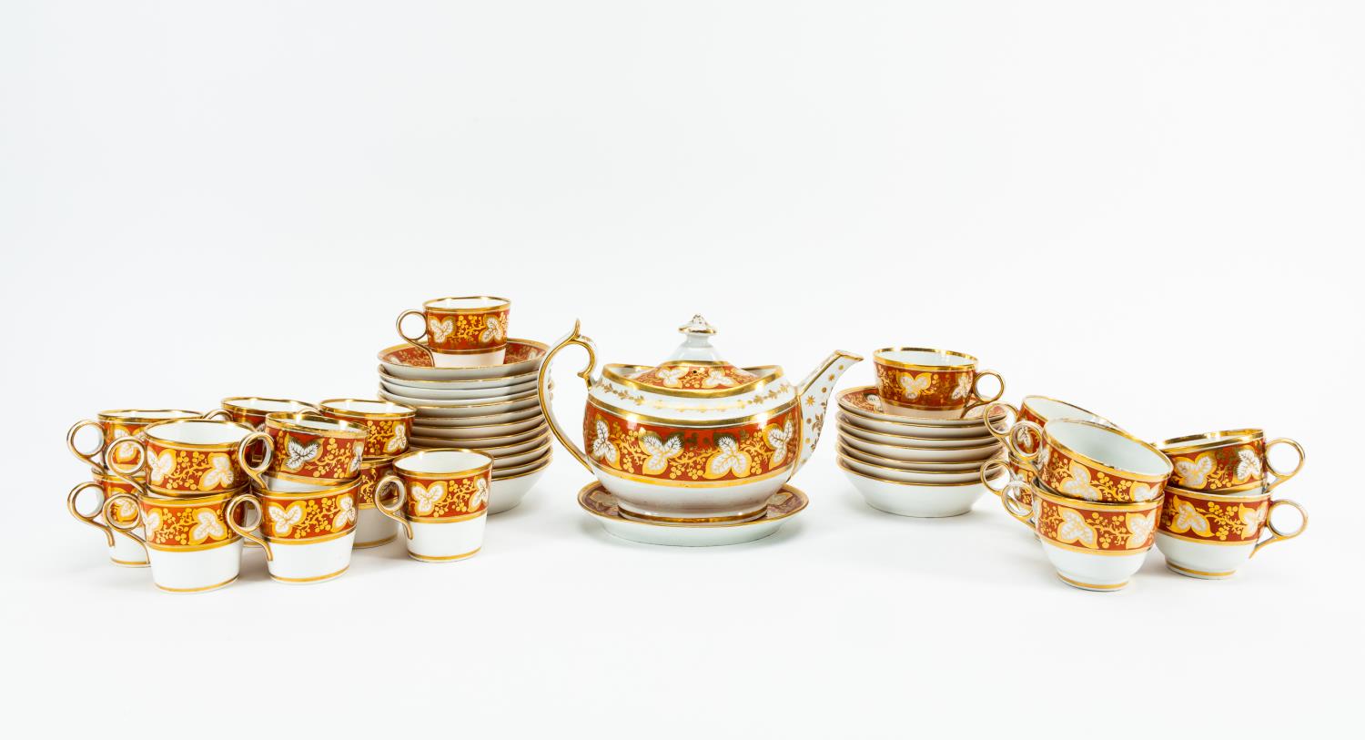 40PC CHAMBERLAIN RUST & GILT TEA