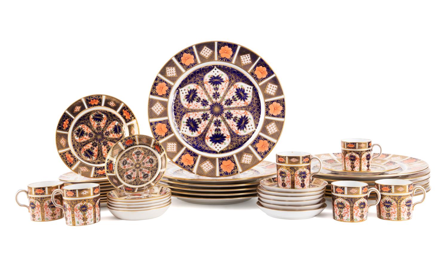 40PC ROYAL CROWN DERBY IMARI