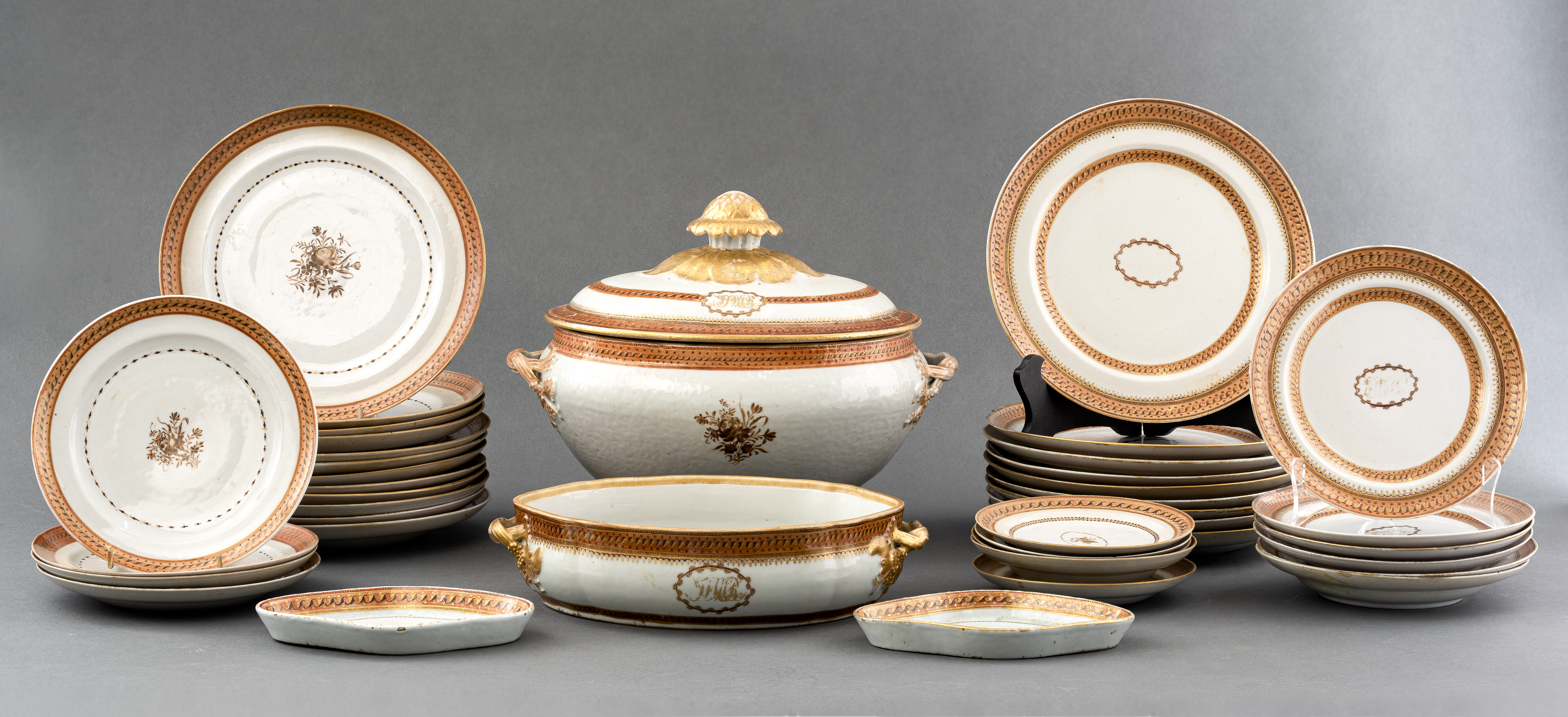 41 PC. CHINESE EXPORT PORCELAIN