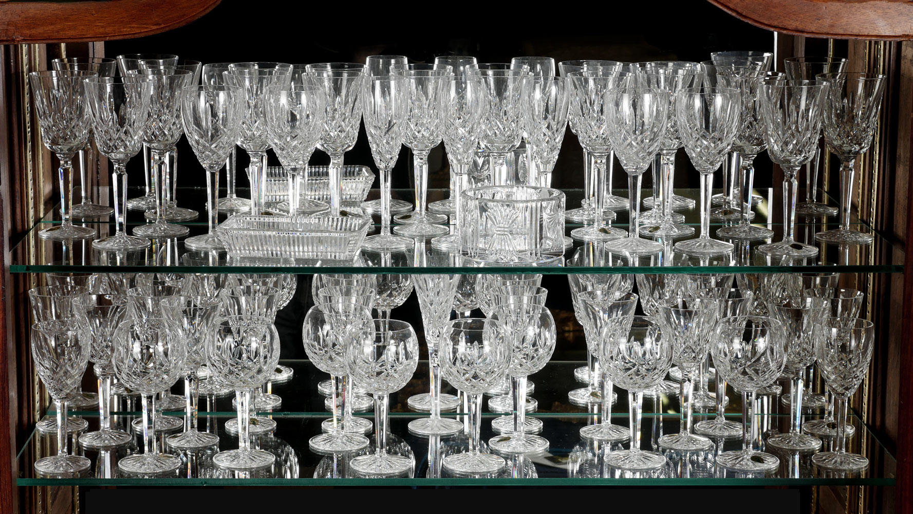 42 PC. WATERFORD ''LISMORE''