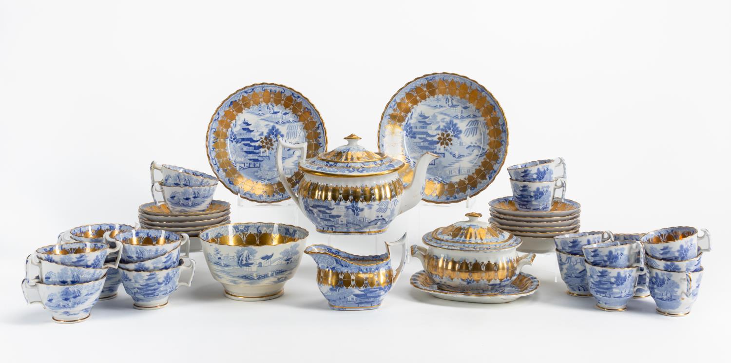 42PC BLUE WILLOW TRANSFERWARE TEA
