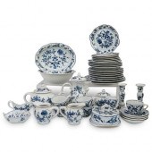 (44 PC) "BLUE DANUBE" PORCELAI