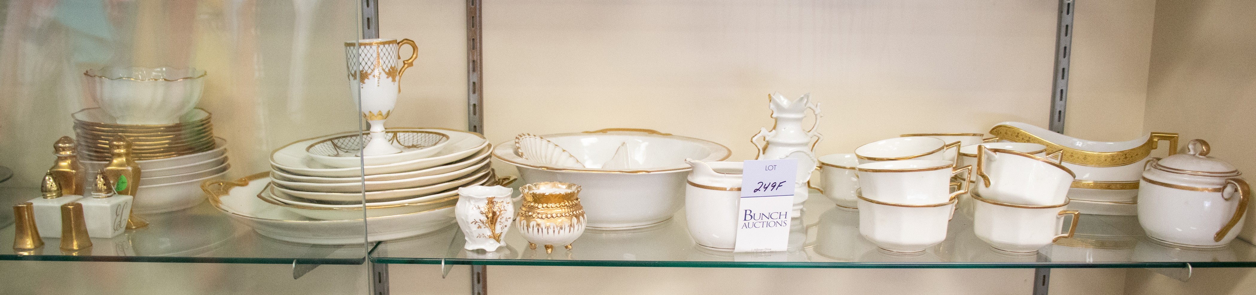 (45+) Pcs white & gold