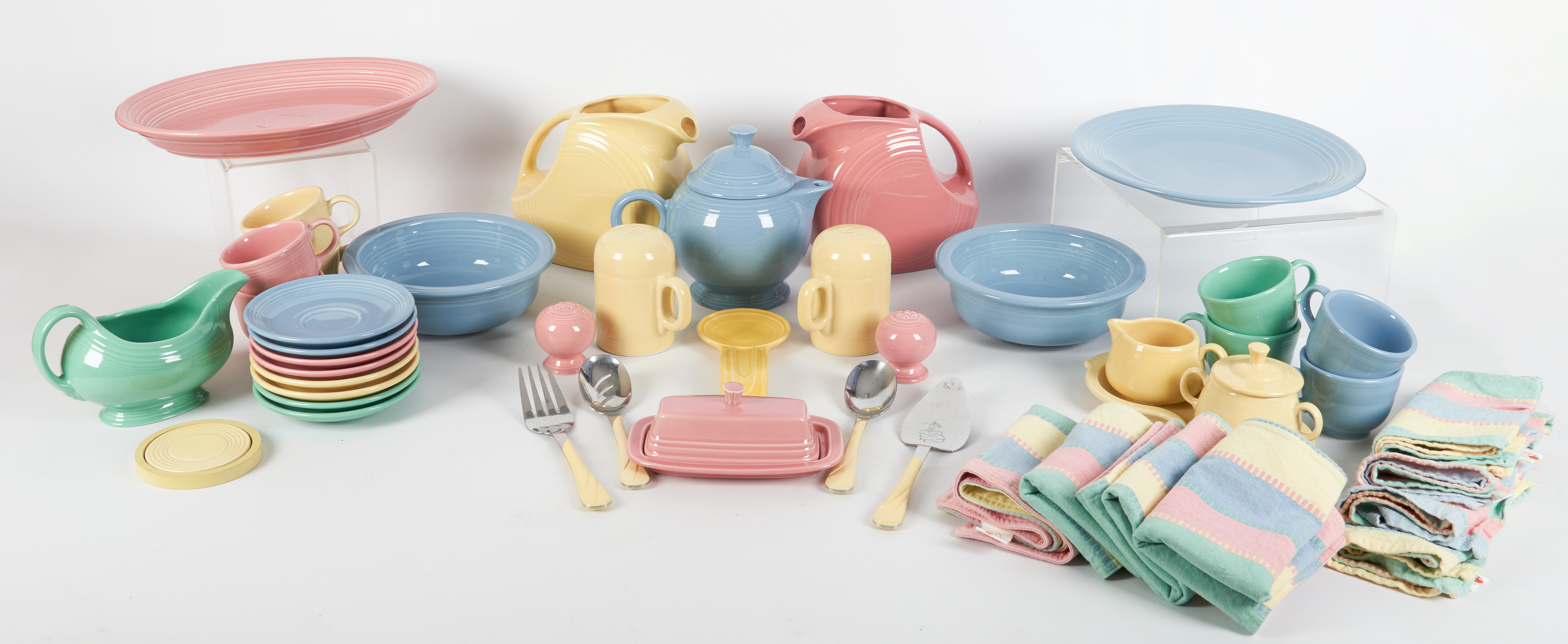 (46) Pcs Homer Laughlin Fiesta