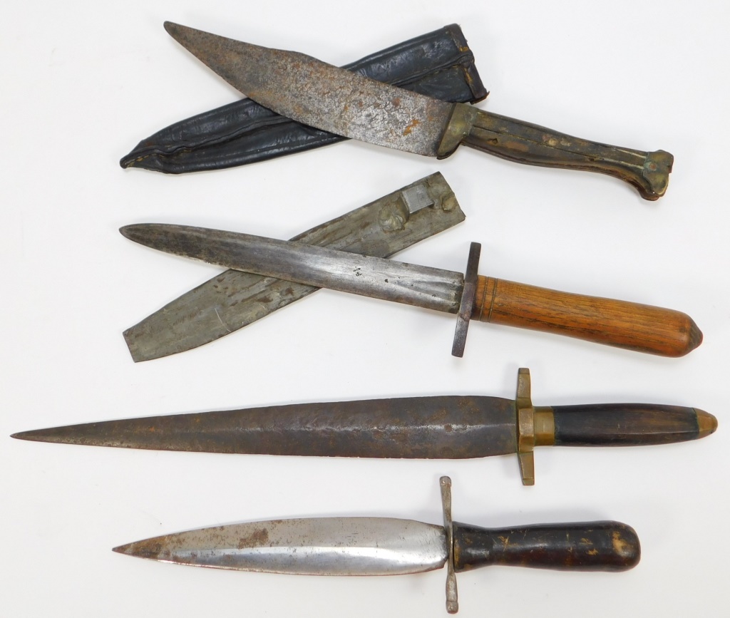 4PC 19C EUROPEAN FIGHTING DAGGERS