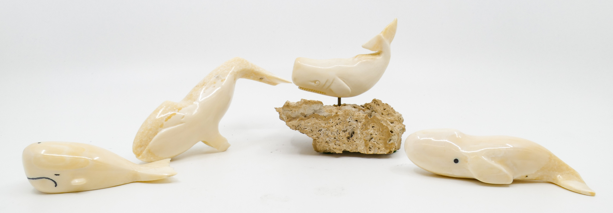 4pc Alaskan Inuit Whale Carvings