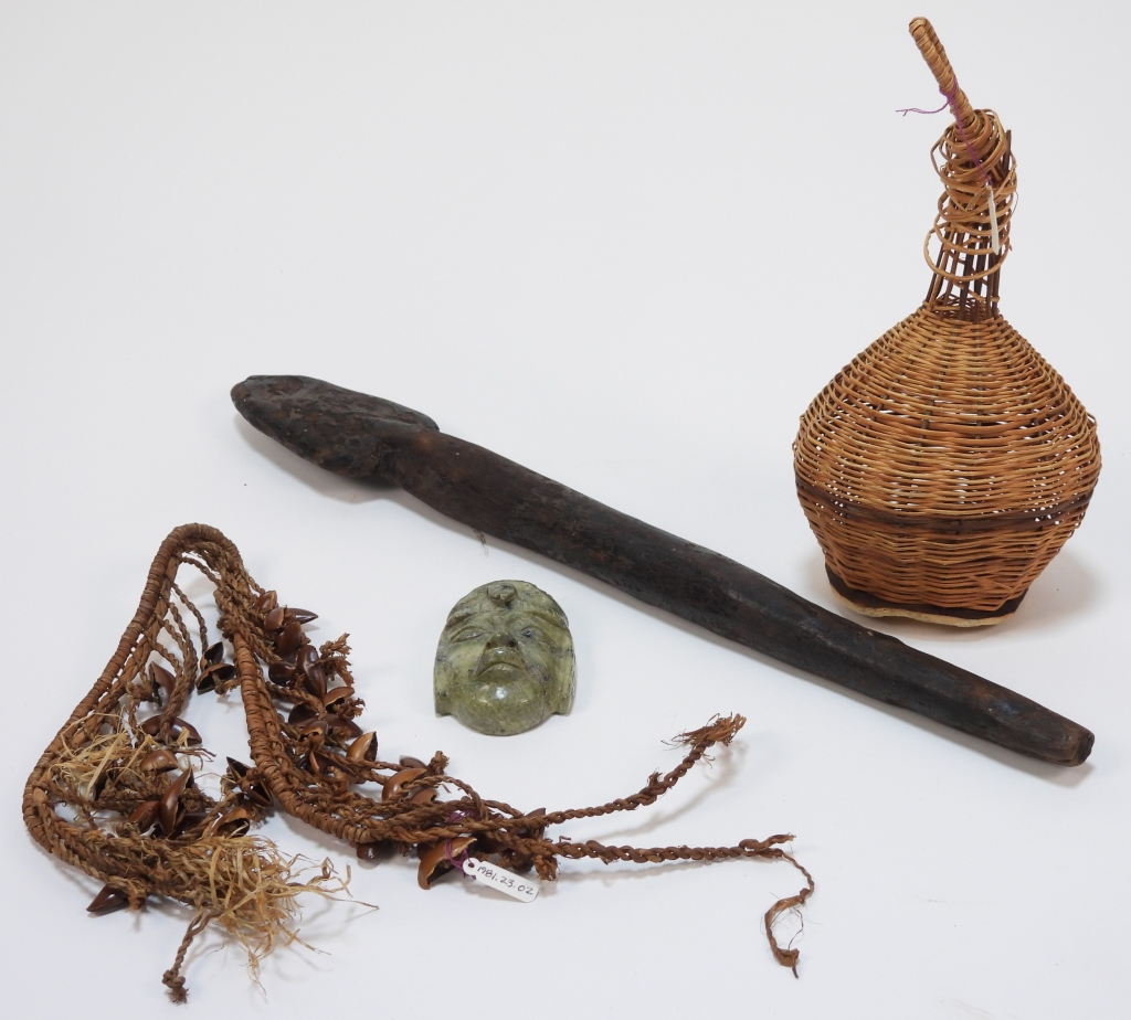 4PC ASSORTED AFRICAN INSTRUMENTS