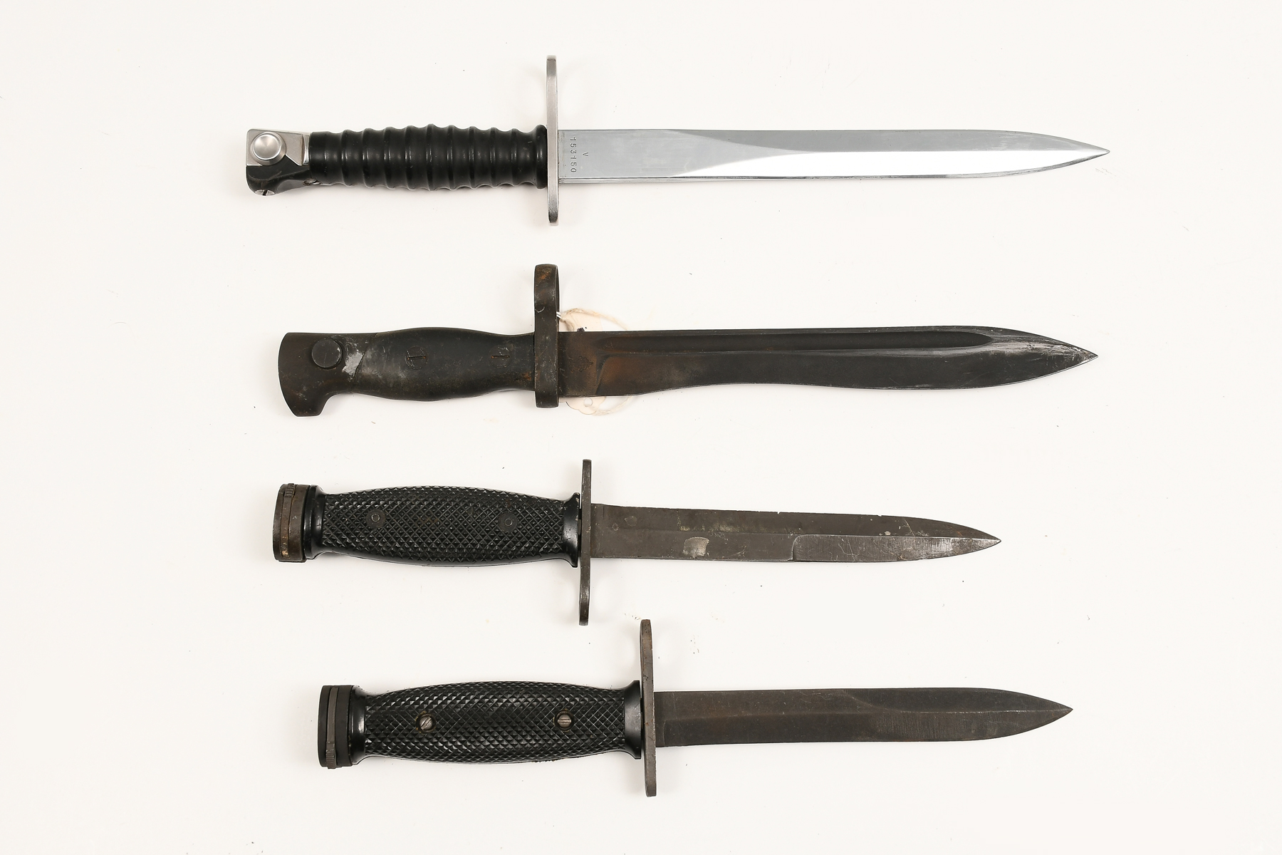4PC. BAYONET LOT: 1) Spanish