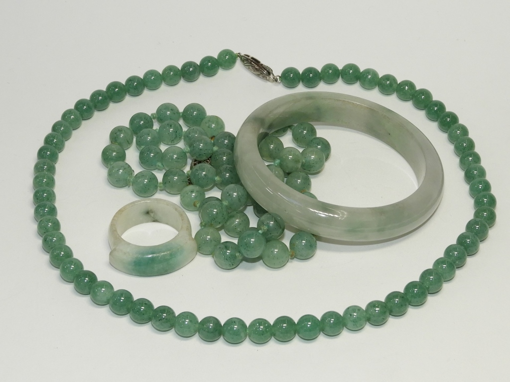 4PC CHINESE CARVED JADEITE NECKLACE