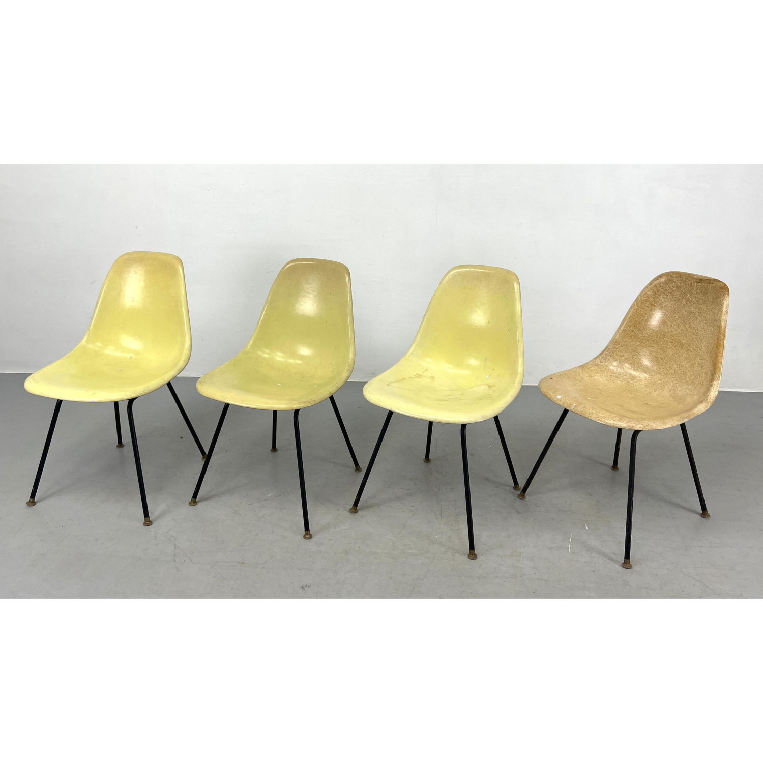 4pc Eames for HERMAN MILLER Side