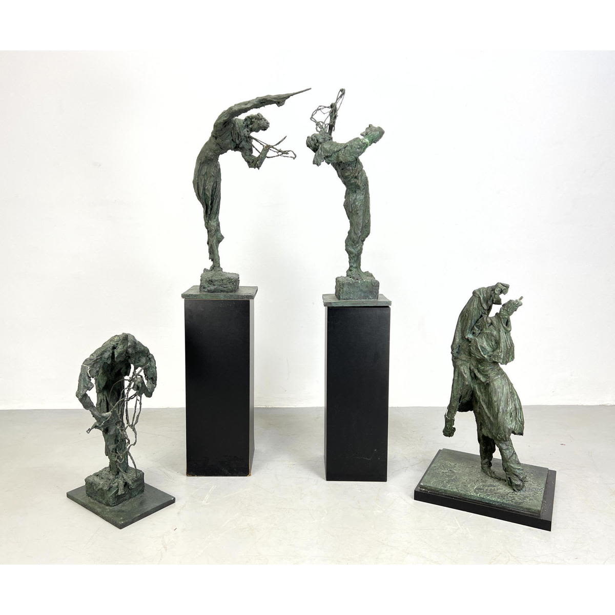 4pcs RUTH WALDMAN Plaster Figure