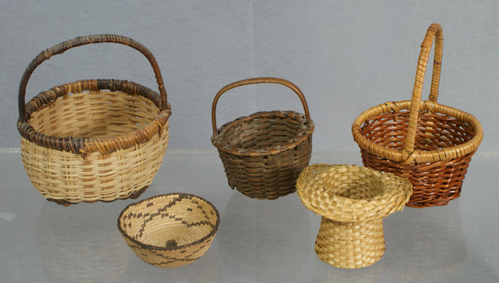 5 asstd miniature baskets, 3