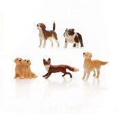 5 BESWICK DOG FIGURINES AND A