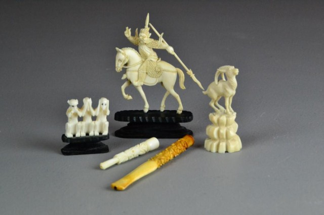 (5) Chinese Carved IvoriesTo