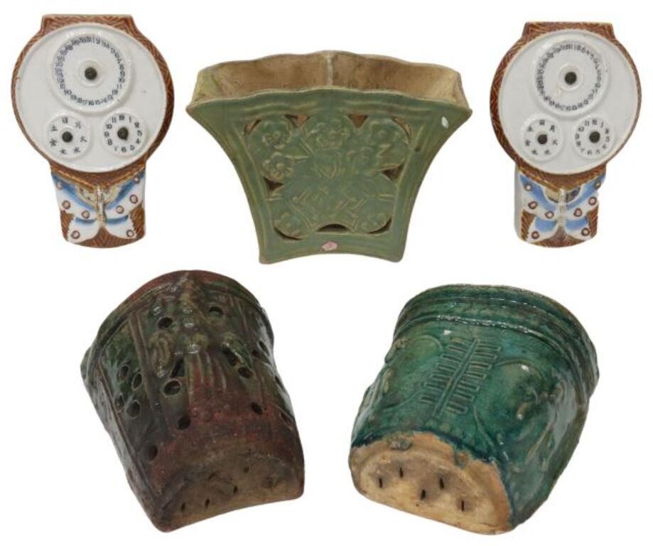 (5) CHINESE CERAMIC WALL