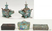 5 CHINESE DECORATIVE ITEMS, IN