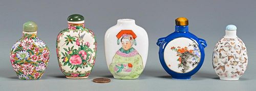 5 CHINESE PORCELAIN SNUFF