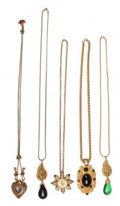 (5) Costume statement necklace