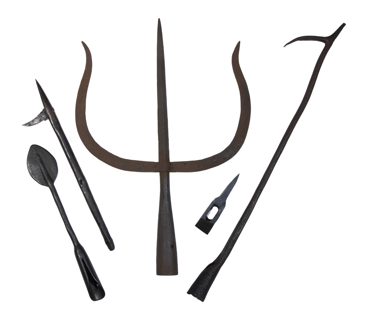 (5) EARLY IRON WHALING TOOLS All