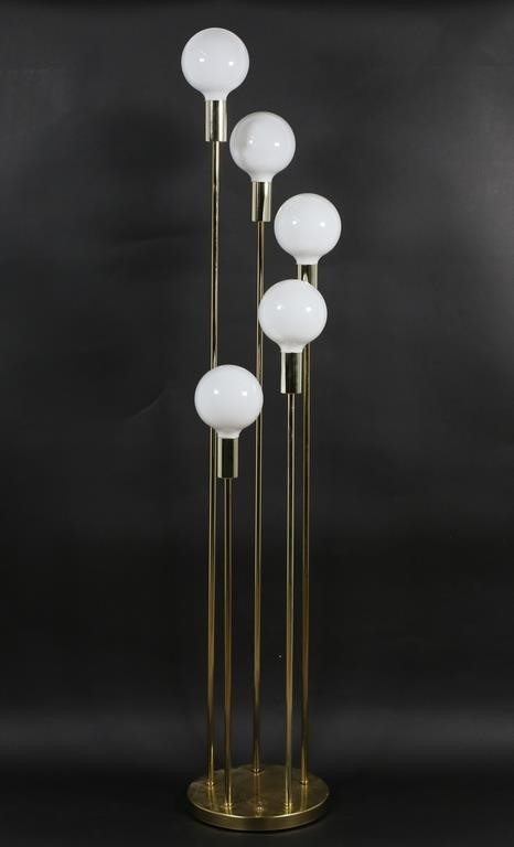 5 GLOBE CASCADING CLOVER LAMPIn the