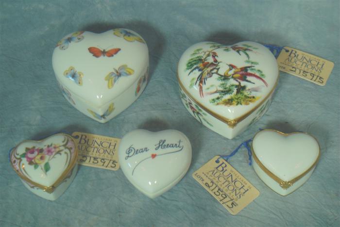5 heart shaped porcelain dresser