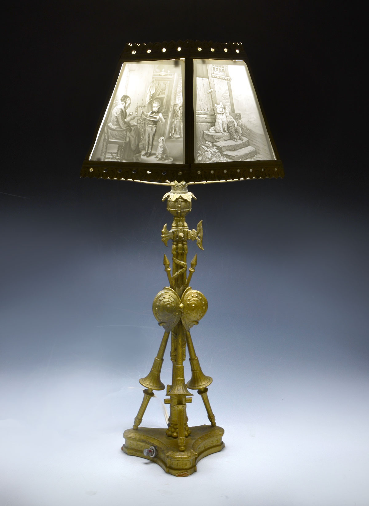 5- PANEL LITHOPHANE FIGURAL LAMP: